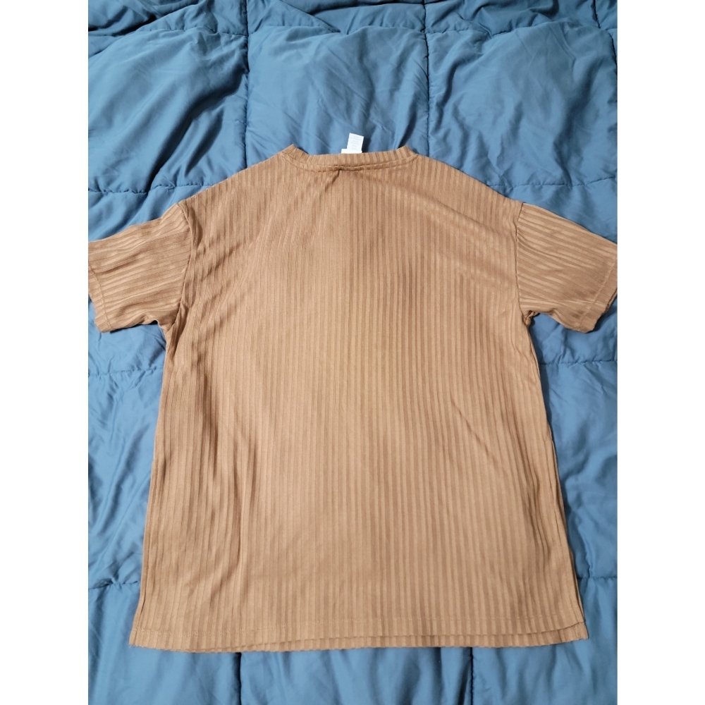 NWOT Ribbed Top - Picture 2 of 8